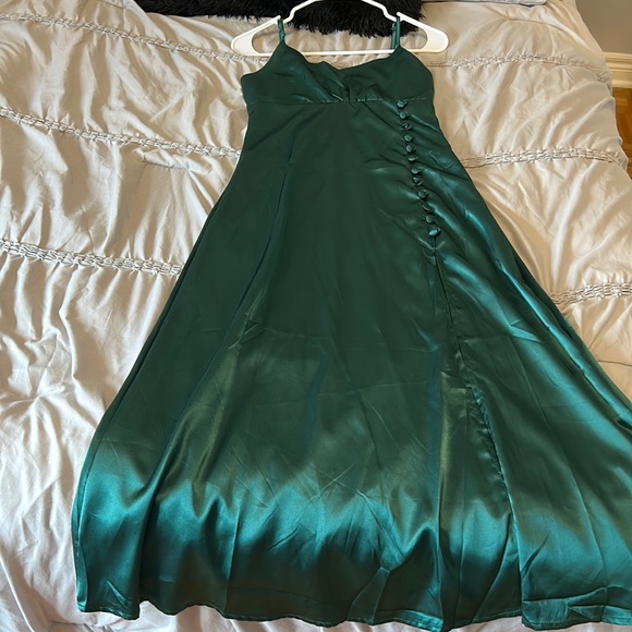 SHEIN dark green satin split dress - Picture 5 of 7